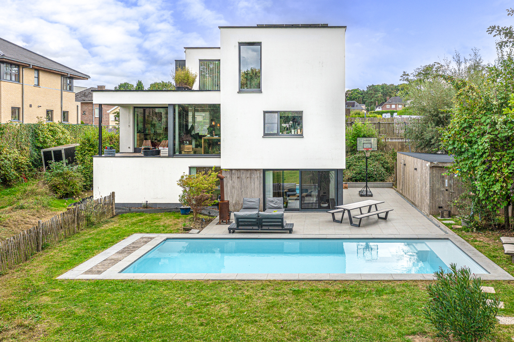 Energiezuinige villa met praktijk, zwembad en tuinkantoor. - foto 2