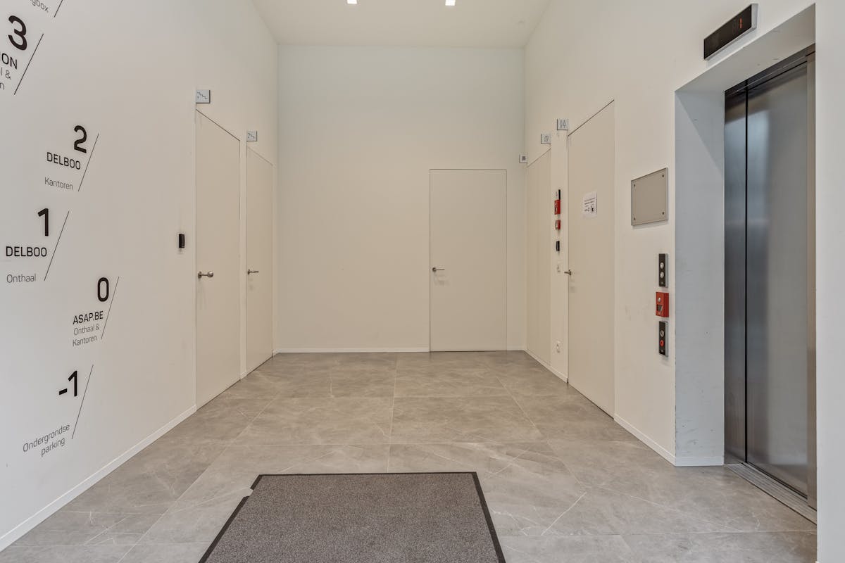 Bureau à louer à Waregem - photo 5