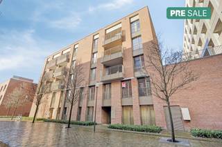 Dit zeer goed onderhouden appartement combineert een goede indeling met een neutrale afwerking: woonkamer met open keuken, apart slaapgedeelte,...