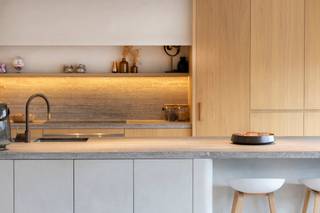 Bezoekmoment zaterdag 31/01, van 10u tot 11u30! (enkel op afspraak - charlotte@immobeguin.be)Pal in het centrum gelegen exclusief penthouse met 3 SLK...