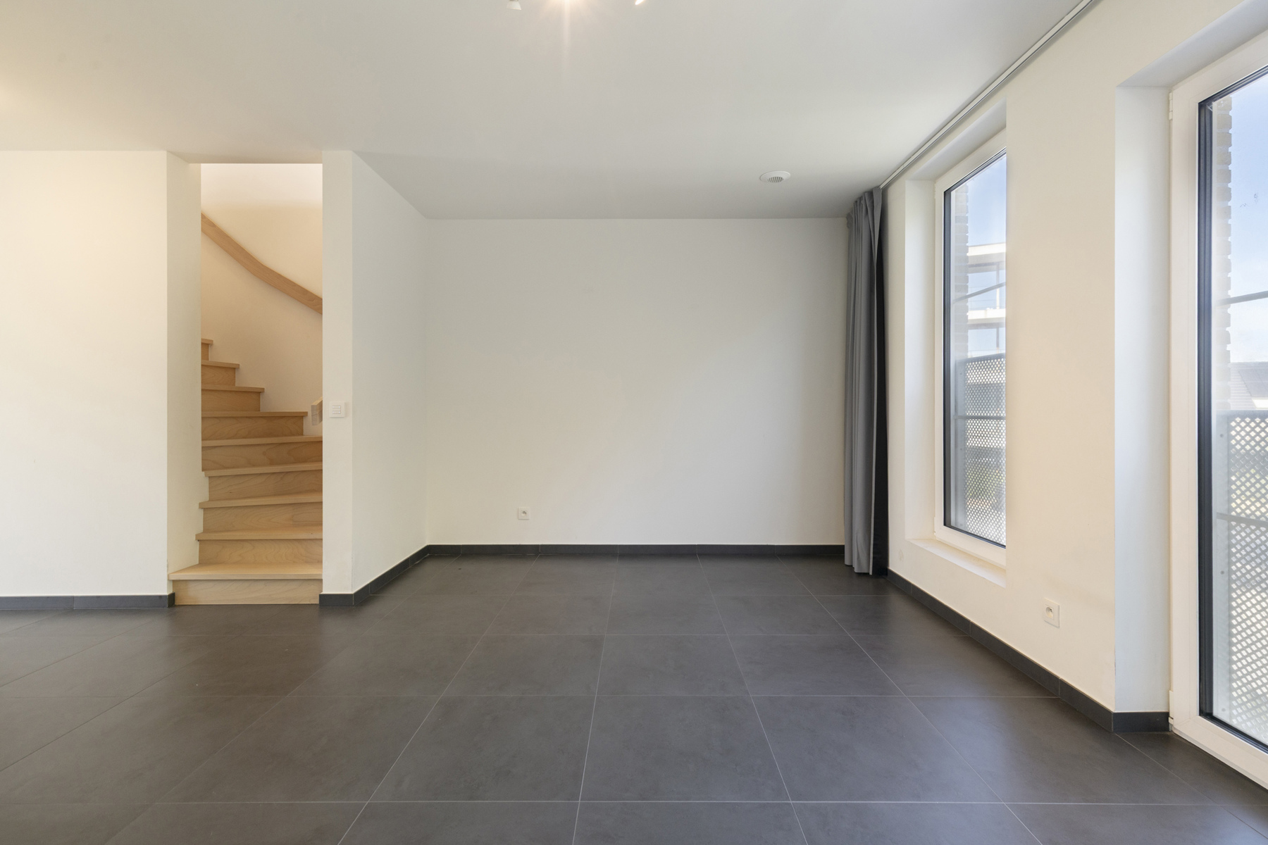 Recente woning op toplocatie in Mariakerke! - foto 4