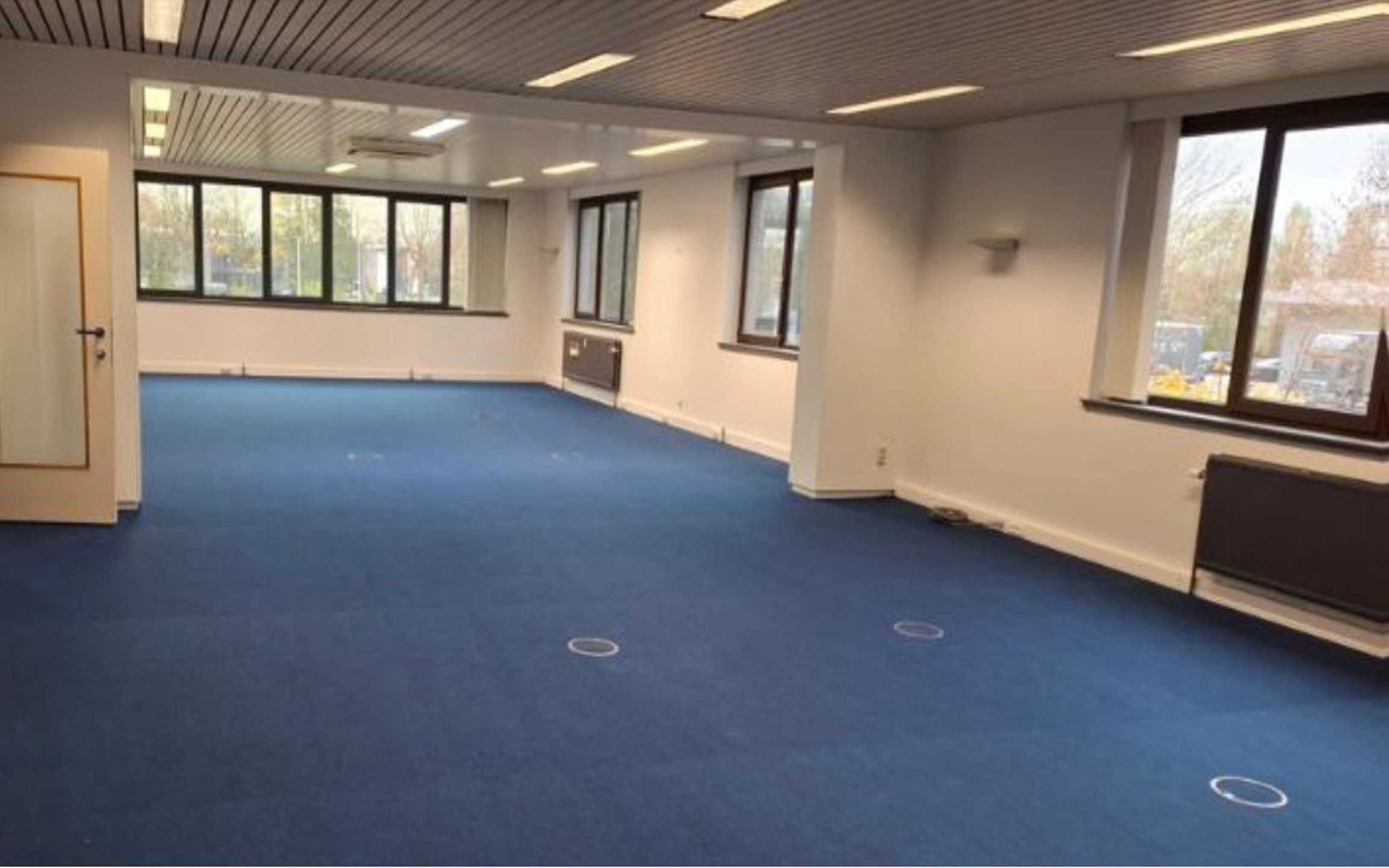 Kantoor 360m² te huur op de 1ste verdieping  - foto 4
