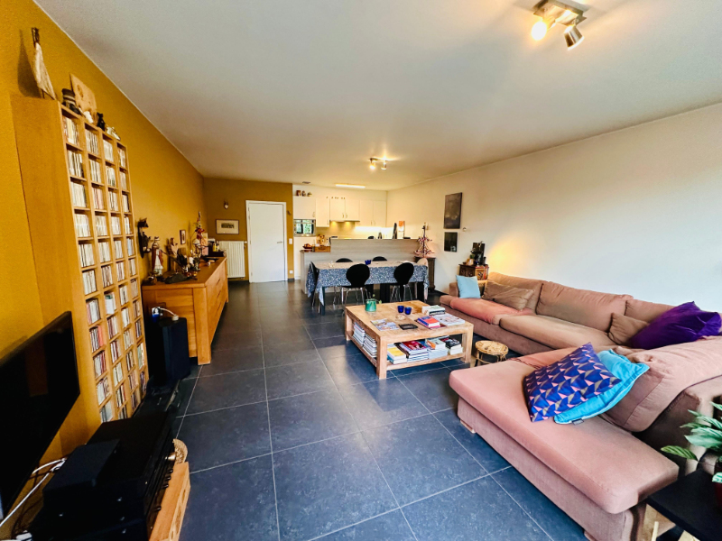 Moderne, aangename en energiezuinige woning(2018) met garage(elek. poort), staanplaats, tuin en drie slaapkamers te Mortsel - foto 2