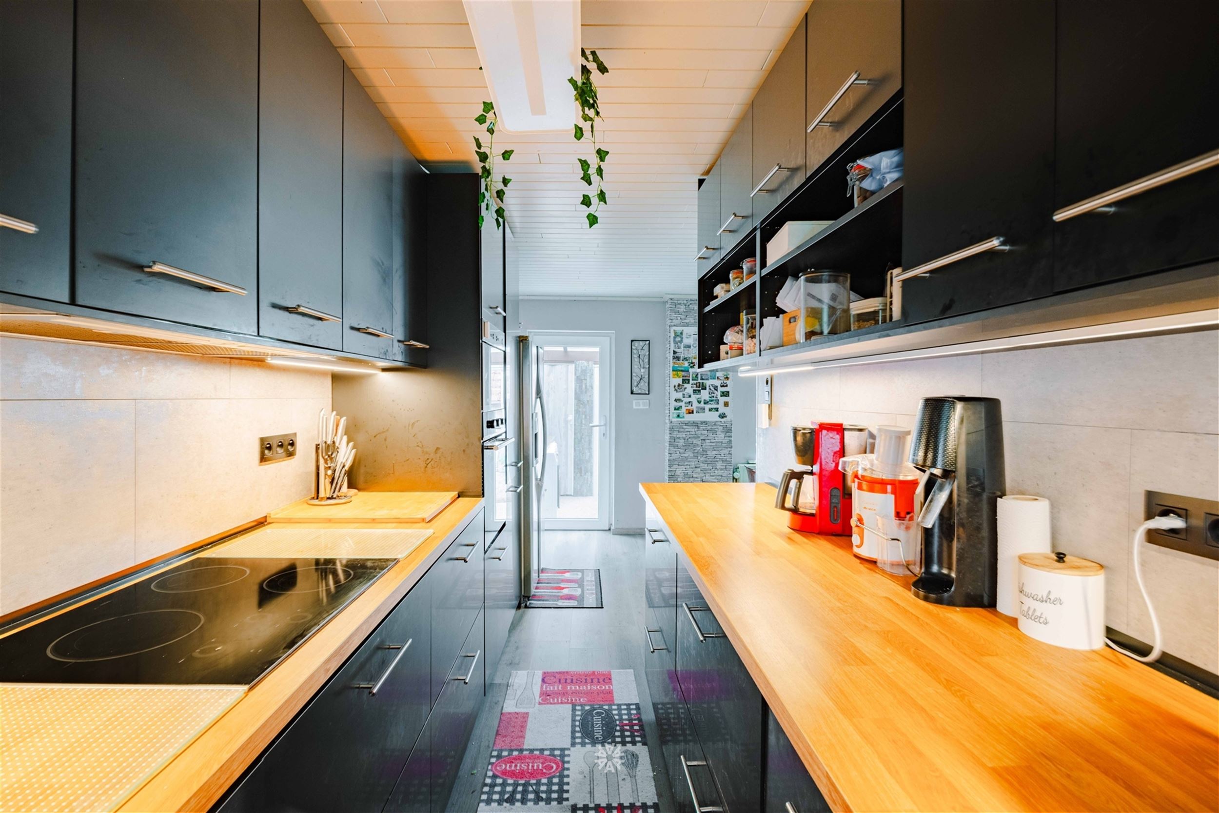 Woning met 3 slaapkamers in een rustige woonwijk! - foto 5