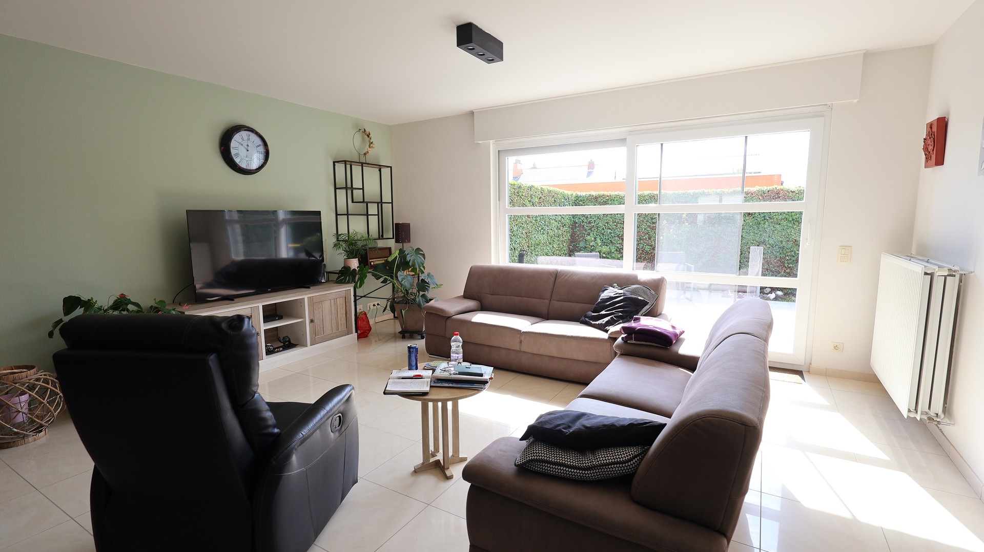 Gelijkvloers appartement met ruim terras op de grens van Roeselare en Ardooie - foto 4