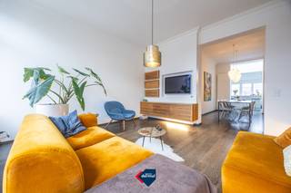 Deze charmante en instapklare burgerwoning te Oostende combineert een mooie authentieke gevel met een smaakvolle, hoogwaardige afwerking. In...