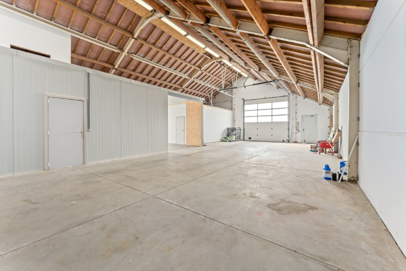 Gunstig gelegen woning met moderne loods op 1632m² - photo 3