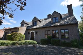 NIEUW BIJ ANIMOVASTGOED!!!Ruime gezinswoning met 4 slaapkamers te Meldert-Lummen. Bent u op zoek naar een instapklare, ruime woning met tal van...