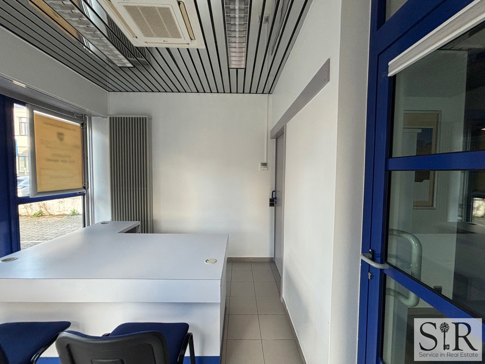 Commercial à louer à Malines - photo 3