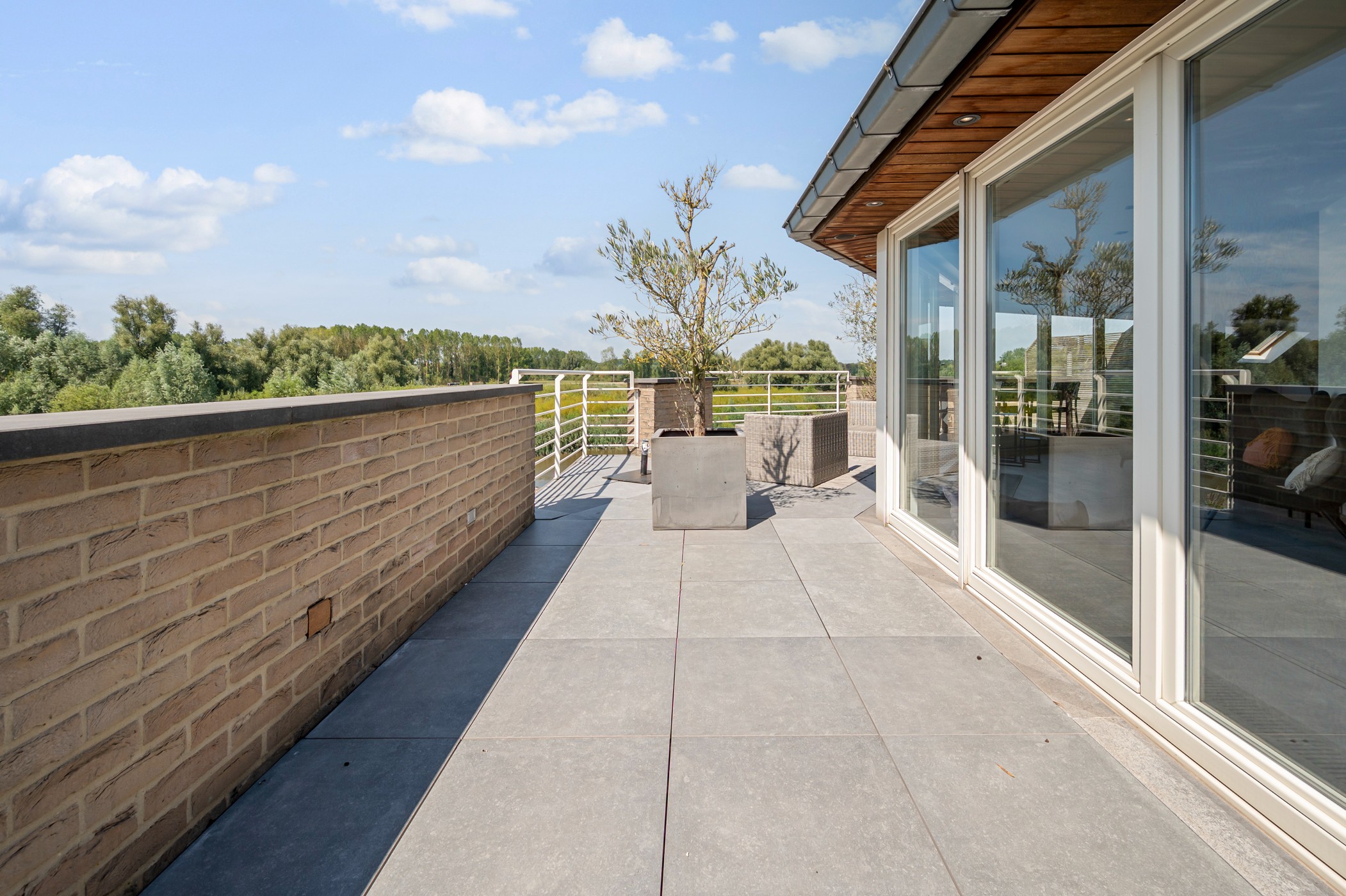 Penthouse met garage en fenomenaal uitzicht te koop! - foto 4