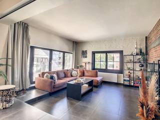 Le moyen le plus rapide de visiter ce loft ? Demandez votre visite via le bouton rouge de notre site Web (www.dewaele.com) et l'un de nos experts...