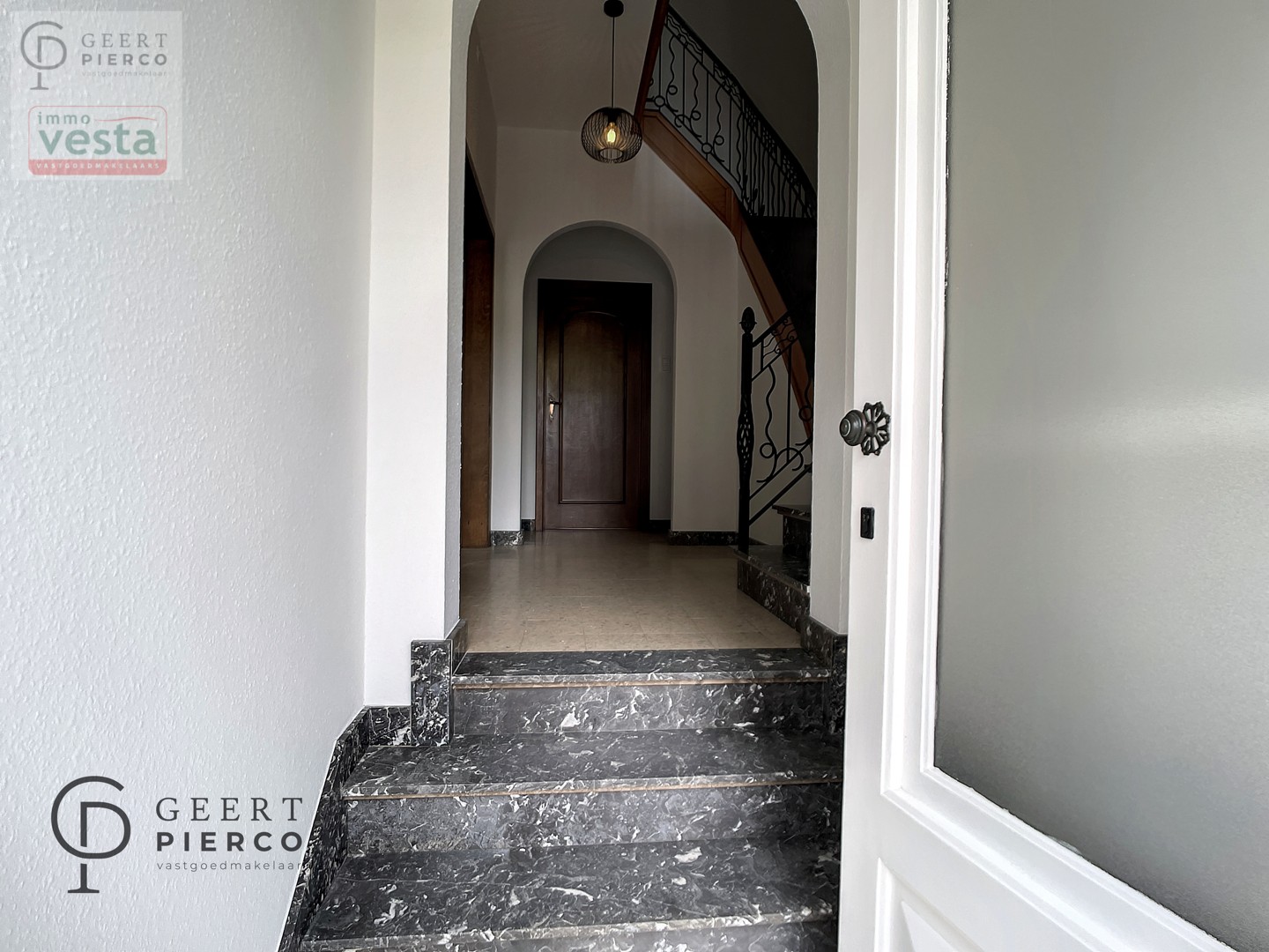 Prachtige gerenoveerde gezinswoning - foto 2