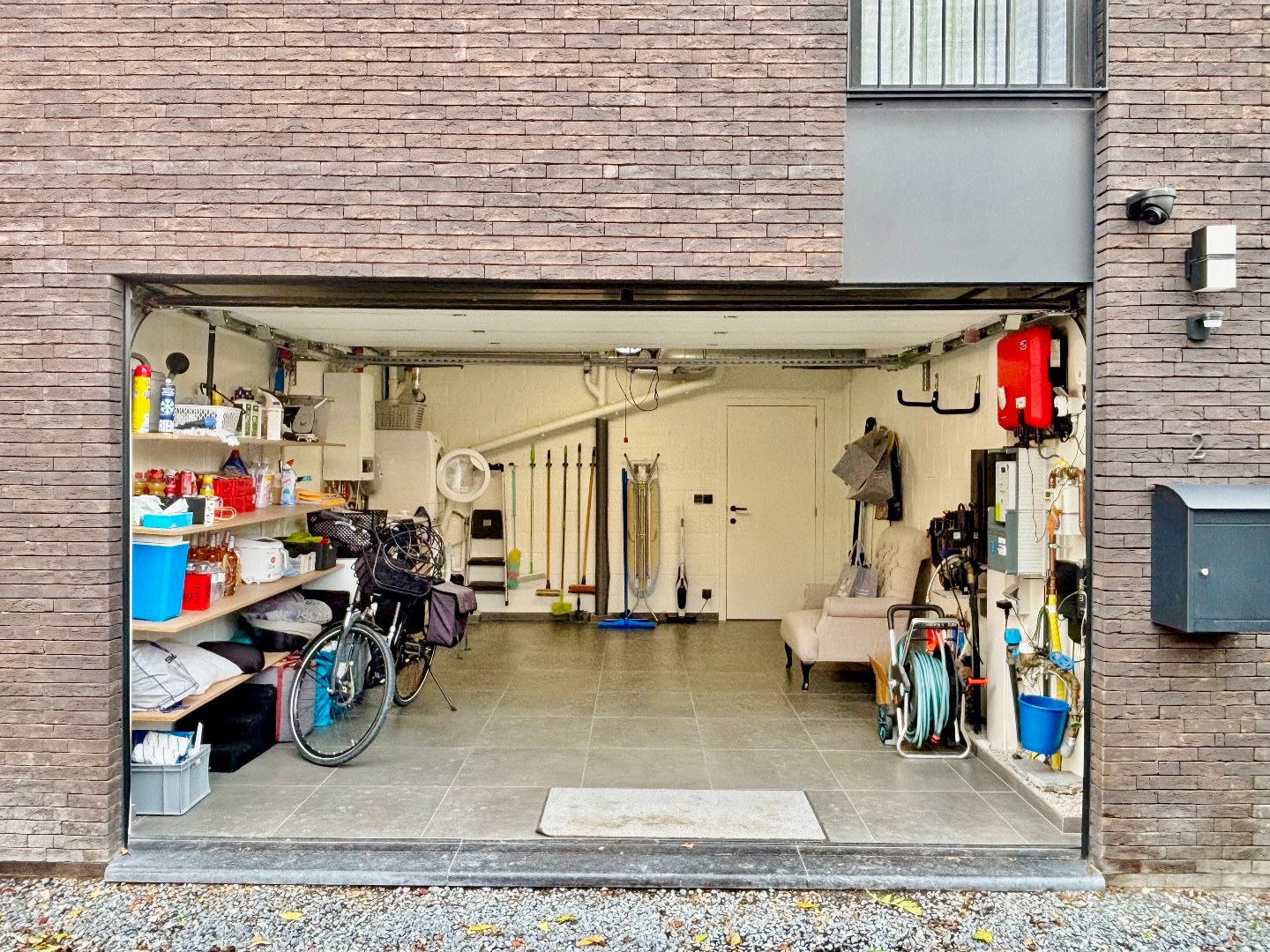 Recente instapklare gezinswoning met zonnige tuin op rustige centrale ligging. ( EPC: A ) - foto 4