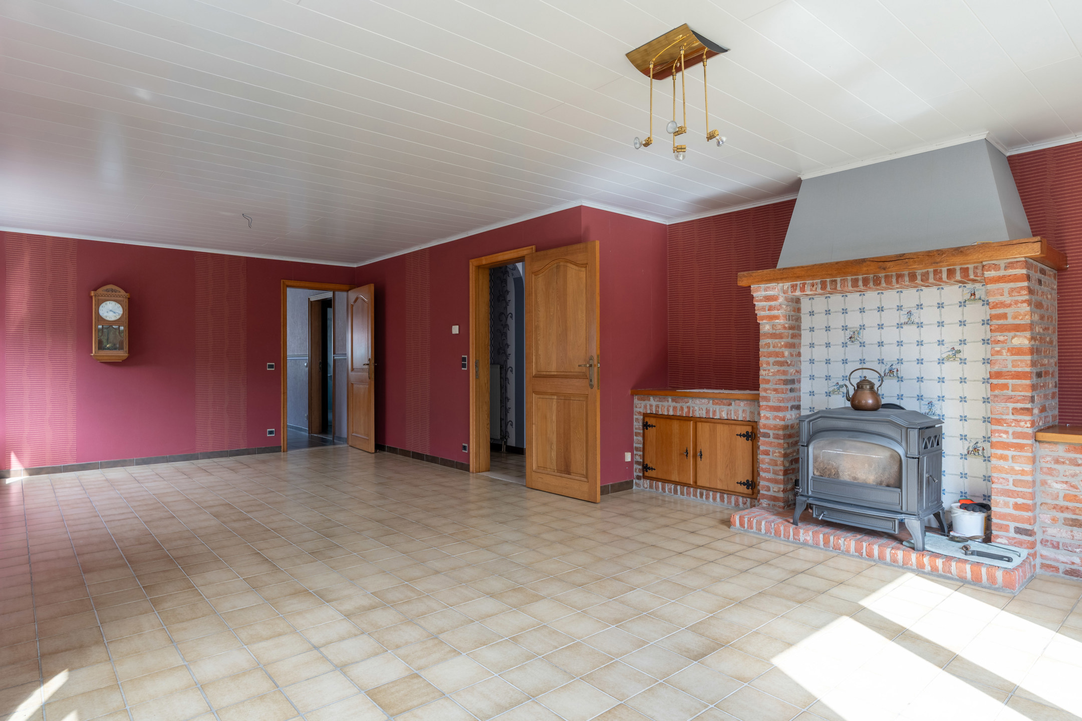 Te renoveren laagbouwwoning met 3 slpks, tuin en garage. - foto 4
