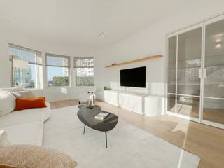 Exclusieve villa: Uitzonderlijk volledig gerenoveerde villa met een mooi zeezicht.De woning is afgewerkt met kwalitatieve materialen en met oog op...