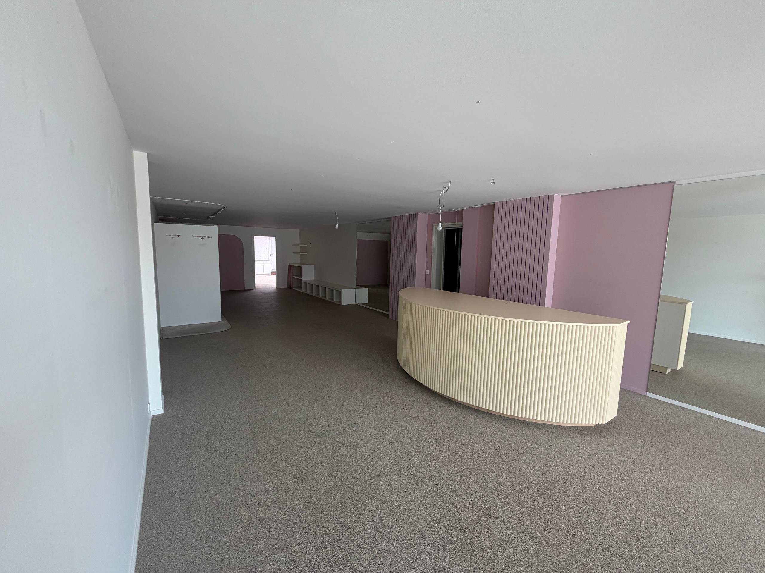 Handelspand (127m²) op topligging in het hart van Zedelgem - foto 5