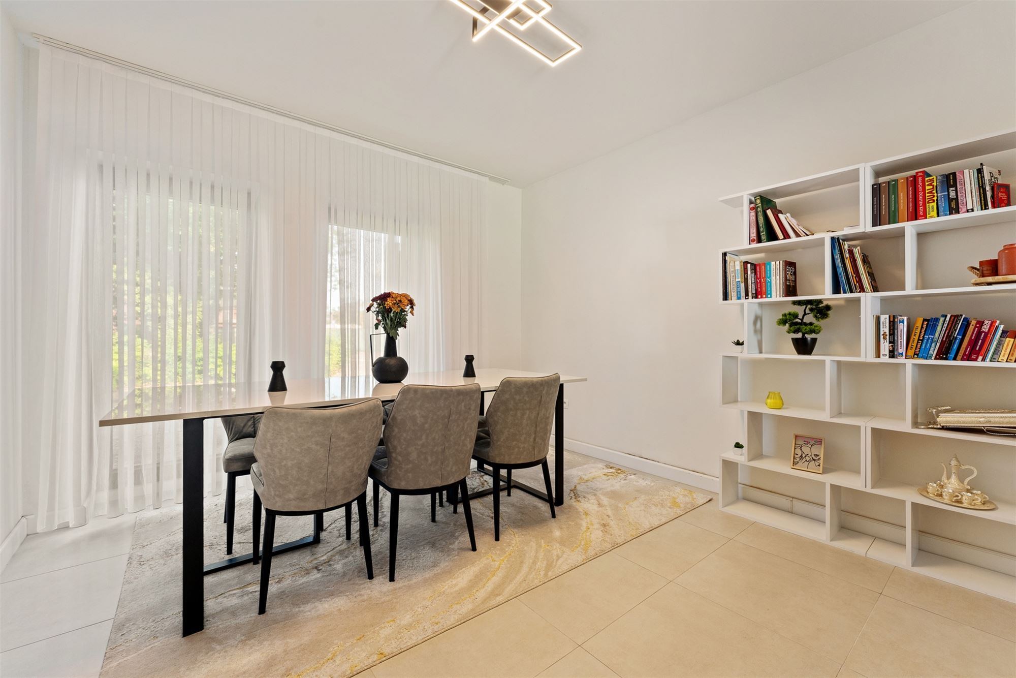 KNAPPE WONING (198M²) MET 3 SLAAPKAMERS + RUIME ZOLDER TE BEVERLO - foto 5