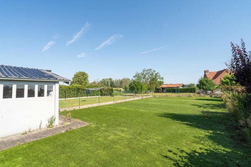 Charmante te renoveren woning met prachtig zicht - photo 4