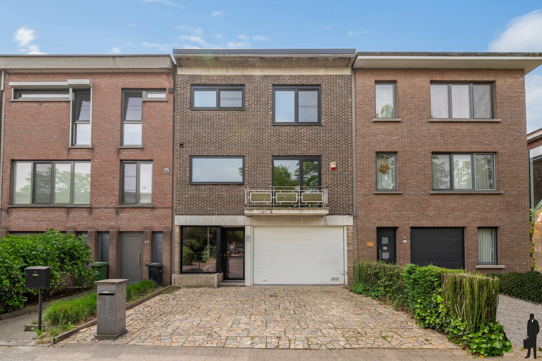 Welgelegen zeer energiezuinige woning met 5 slpks en Z-tuin - foto 1