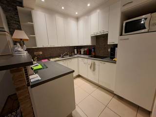 Gezellig appartement met garage in rustige buurt te ZeebruggeDit charmante appartement is gelegen in een rustige straat in Zeebrugge en biedt een...