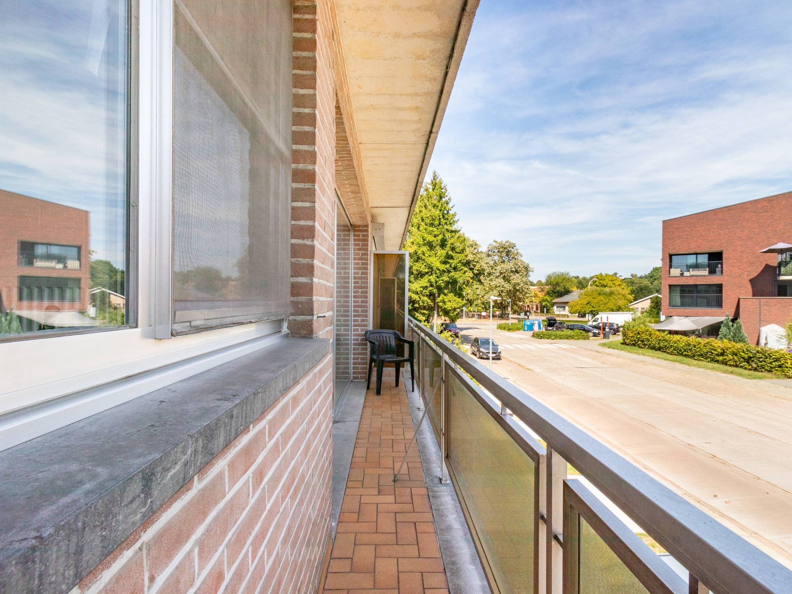 Appartement met 2 tot 3 slaapkamers en garagebox! - foto 5