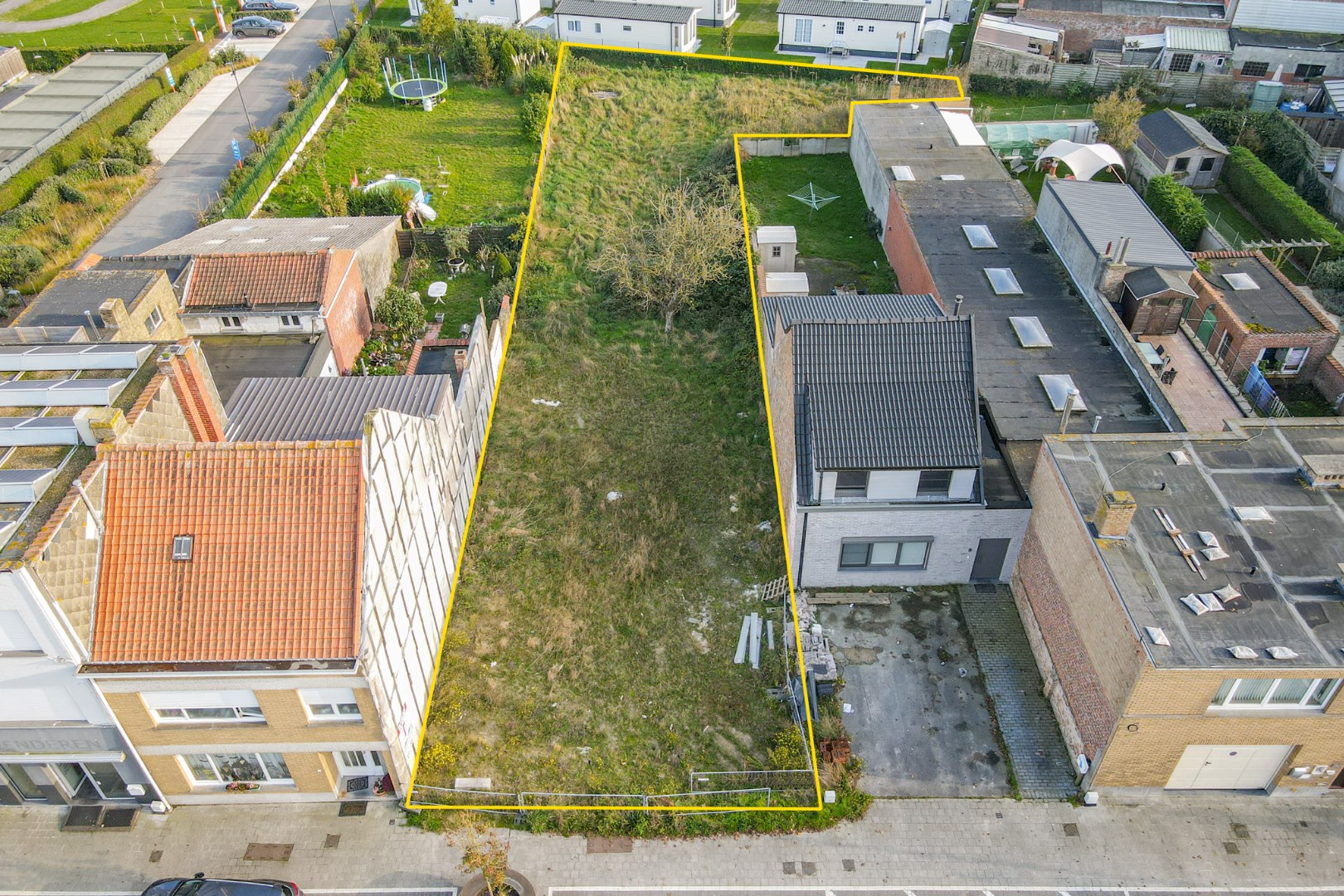 Ruim perceel bouwgrond op 990 m² langs verbindingsweg tussen Middelkerke & Nieuwpoort - foto 2