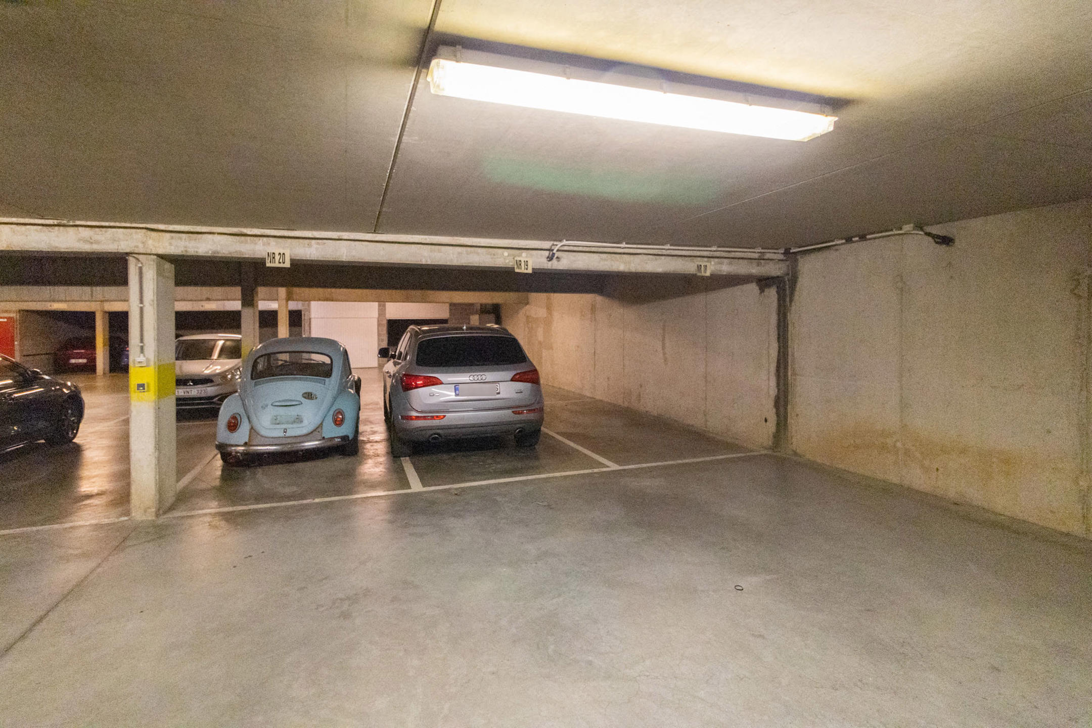 Garage te huur in Sint-Lambrechts-Woluwe - foto 2