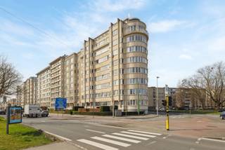 Stijlvol appartement met uniek uitzicht Gelegen op de gegeerde Jan van Rijswijcklaan in de prachtige Tentoonstellingswijk van Antwerpen, bevindt...