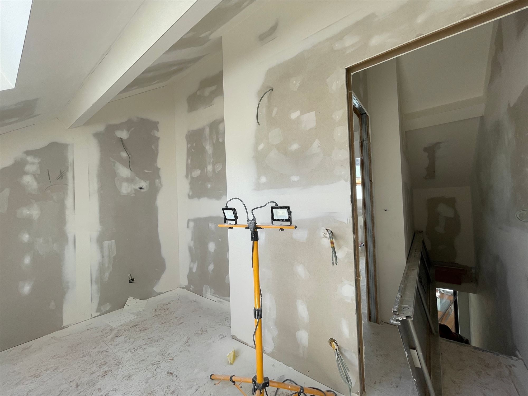 Twee aanpalende woningen op één perceel - foto 4