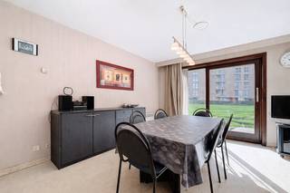 Dit op te frissen appartement met veel potentieel is gelegen op het gelijkvloers en geniet van een uitstekende ligging nabij de havengeul en...