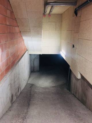 NEDER-OVER-HEEMBEEK, een kelderparking in een nieuw gebouw, bouwjaar 2021 (Empl. n°16). Onmiddellijke beschikbaarheid. - INFORMATIE TREVI...