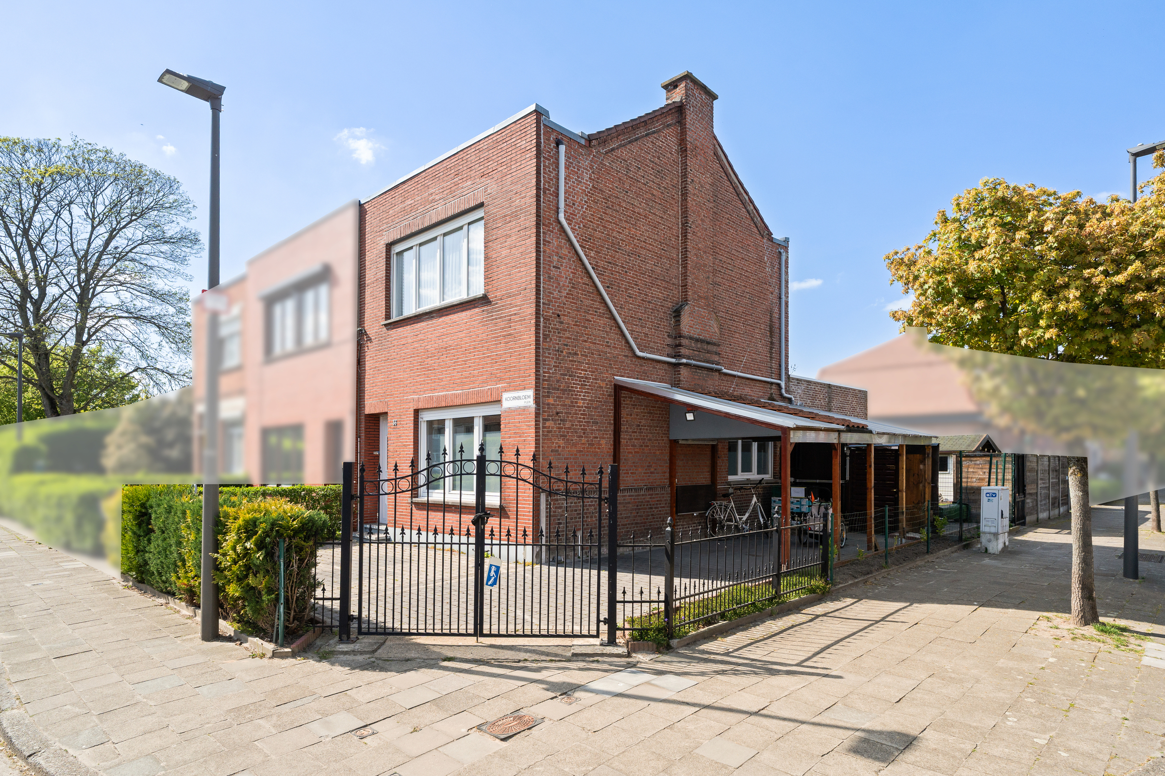Halfopen huis met tuin in Wilrijk - foto 1
