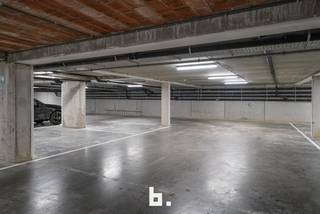 Garage for sale in Bruges