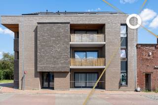 Cet appartement neuf et spacieux, construit en 2020, offre un espace et un confort incomparables.Avec pas moins de deux grandes chambres et deux...