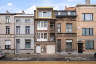 Dit charmante appartement is gelegen in de Dirk Martensstraat, op een uiterst centrale locatie in Aalst, op wandelafstand van het stadscentrum,...