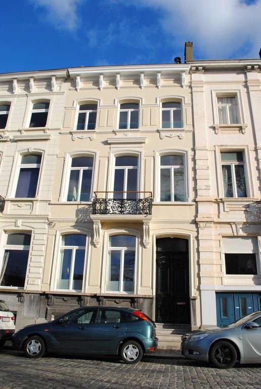 Dakappartement in gerenoveerd herenhuis thv Coupure en Bijloke. - foto 1