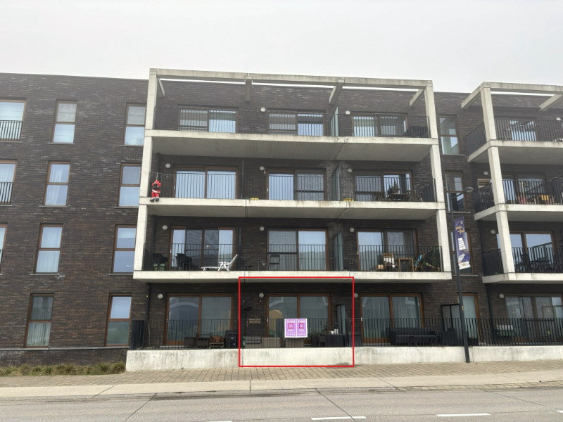 Uitstekend gelegen 2-slpk appartement met terras, autostaanplaats en kelderberging - foto 1