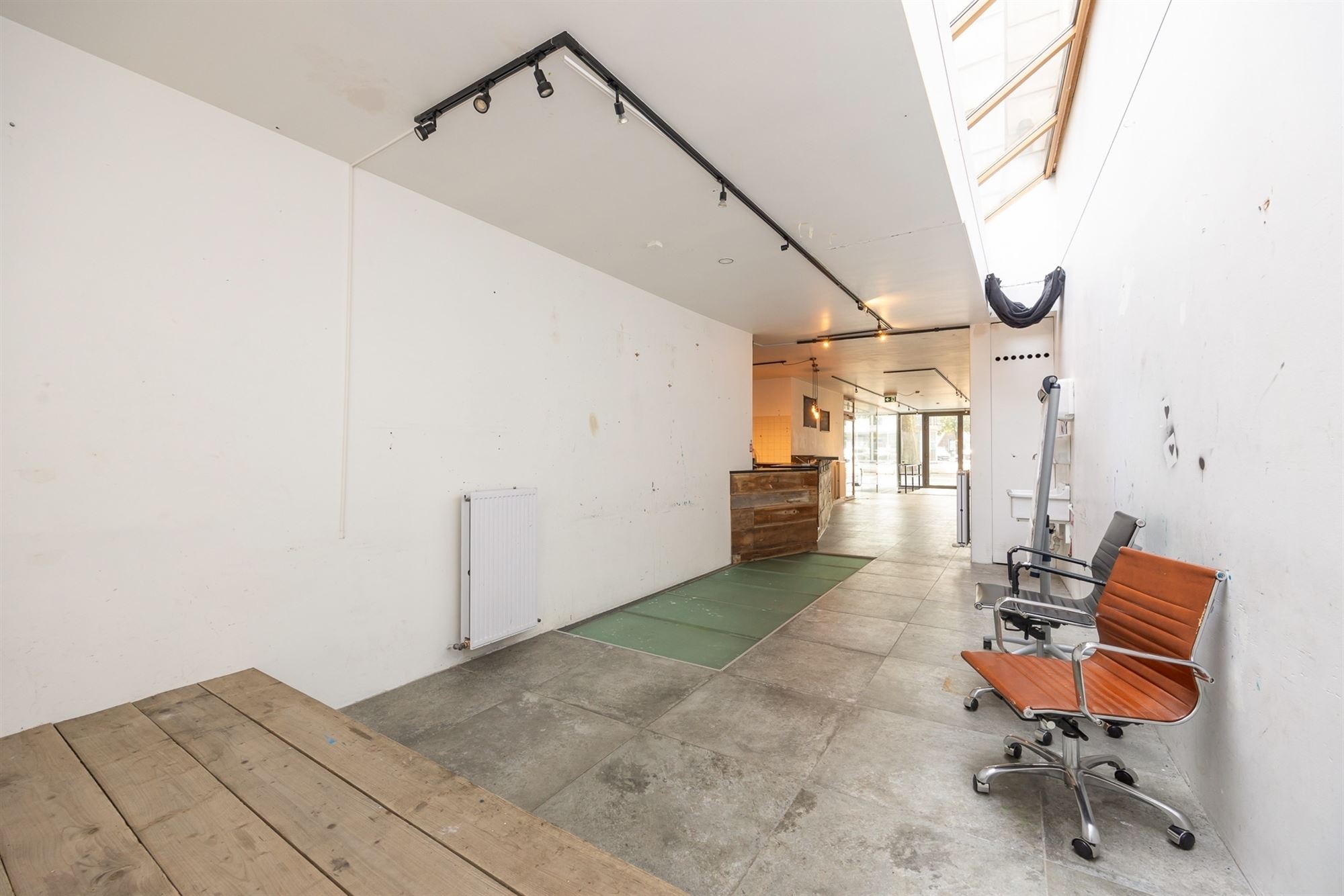 Handelsgelijkvloers van 152m² op toplocatie - foto 5