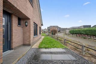 OPEN KIJKDAG ZATERDAG 28/02 van 13u tot 15uRuime gezinswoning met mooie tuin en aparte garage in hartje Tielt-Winge.In het centrum van Tielt-Winge...