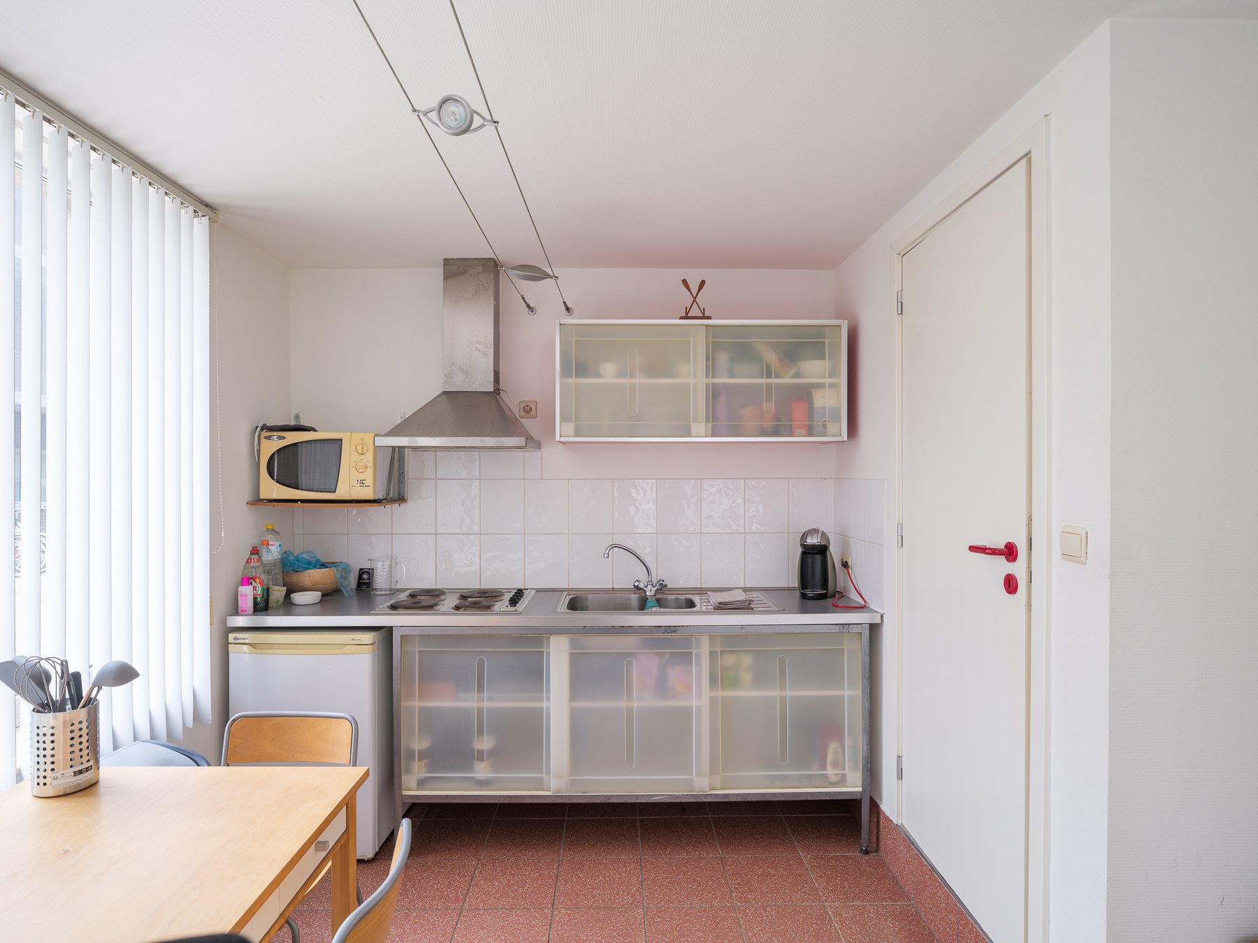 Lichtrijke studio op gewilde locatie - foto 4