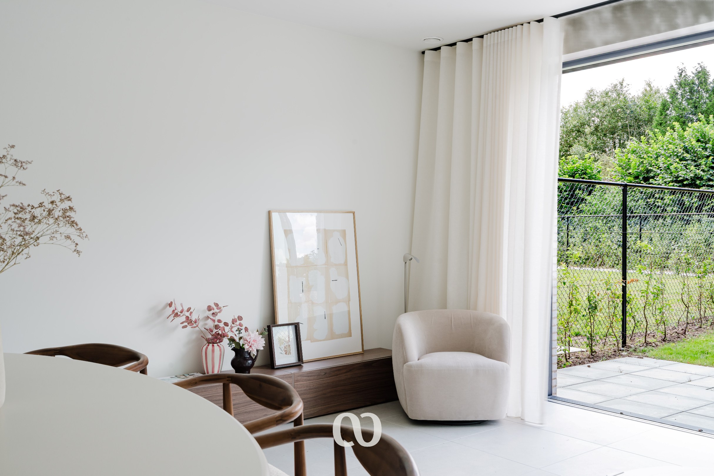Fully finished new build home with 5 bedrooms. - photo 4