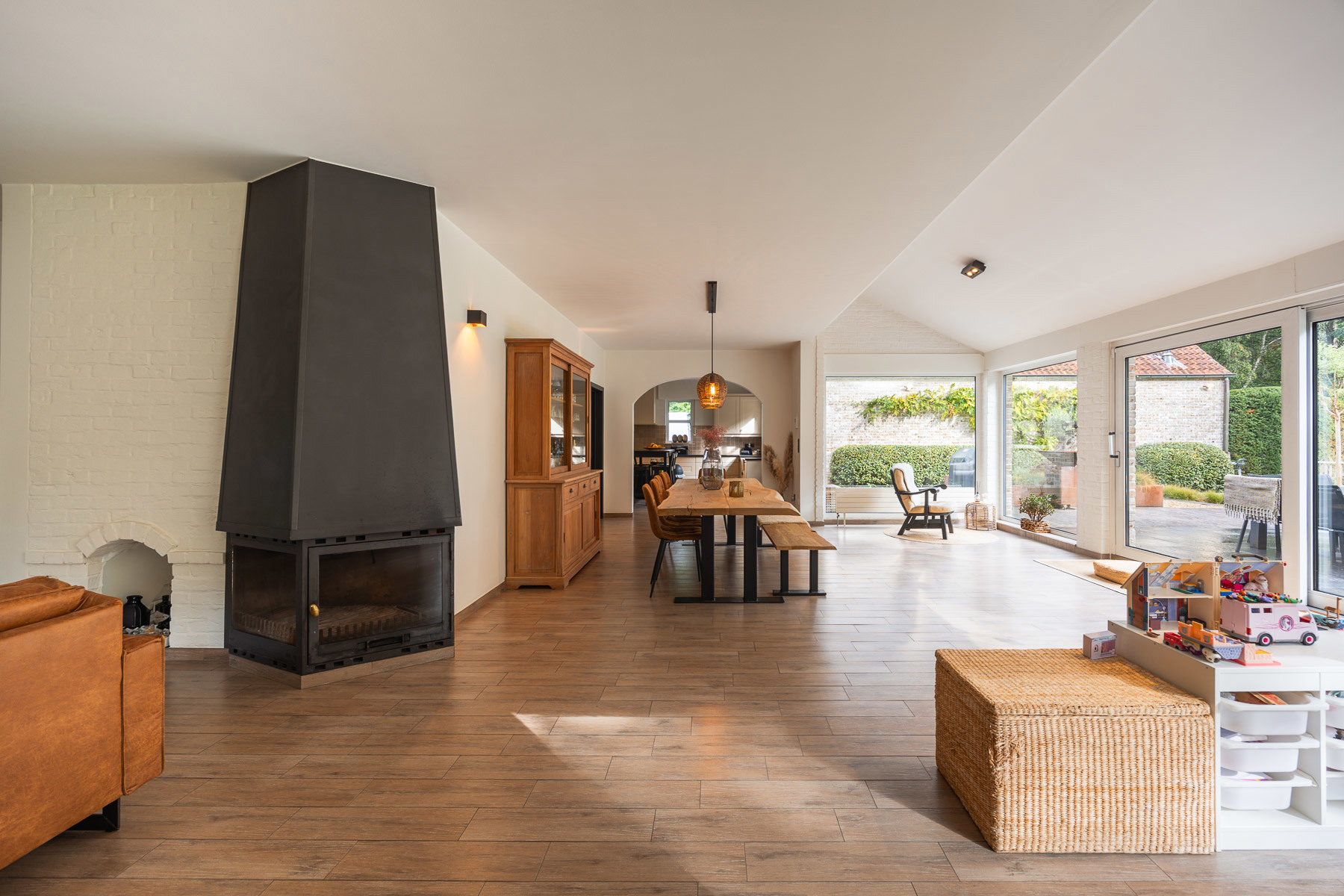 Royale villa met zwemvijver en polyvalent bijgebouw - foto 5