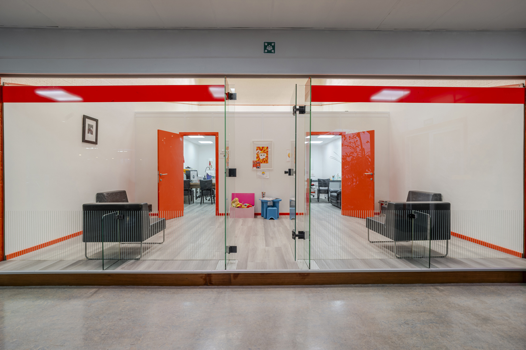 Commercial for sale in Molenbeek-Saint-Jean - photo 3