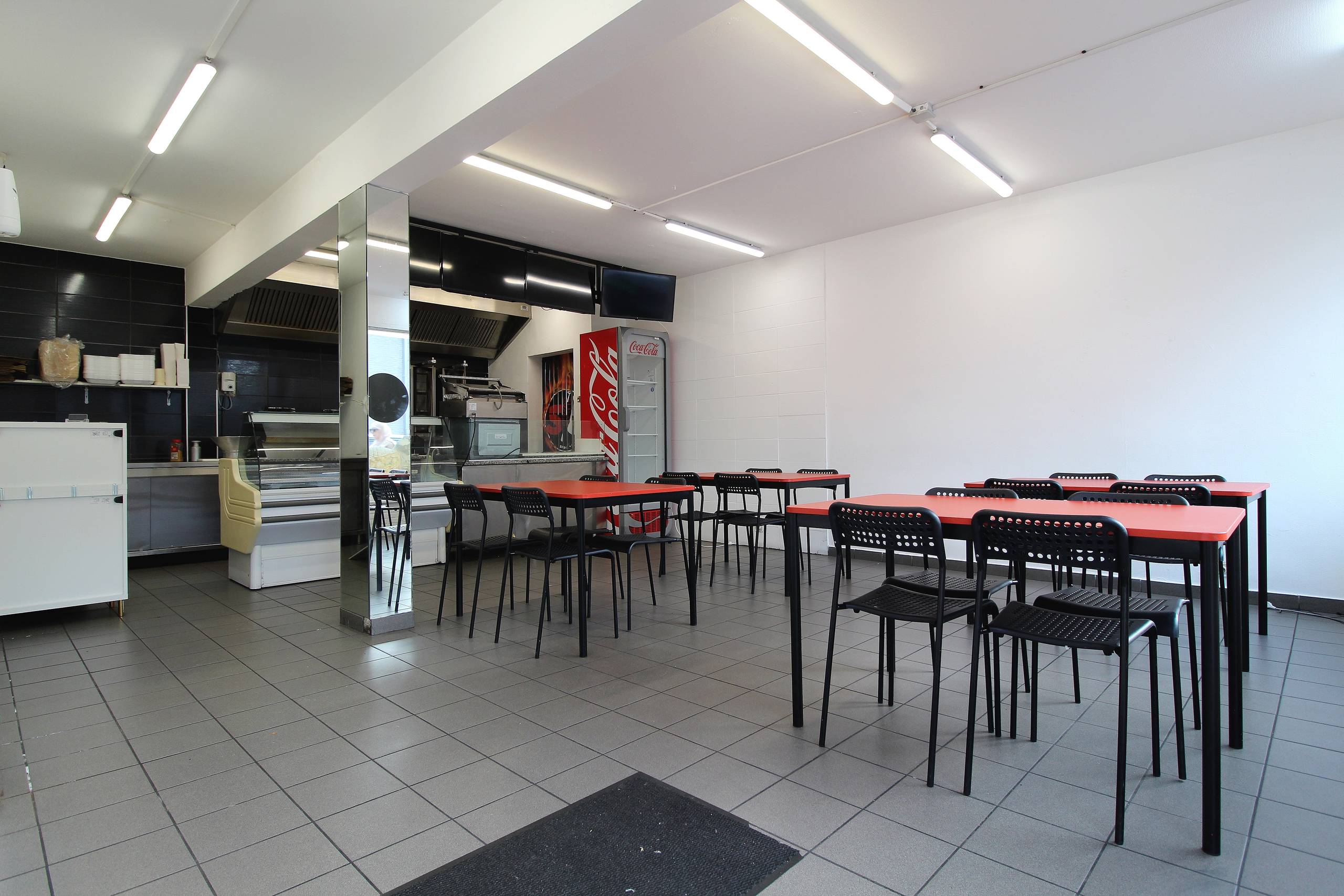 Commercieel pand te huur nabij de dorpskern in Heusden - foto 4