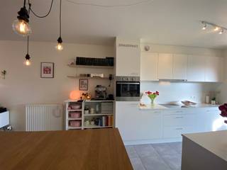 Gezellig appartement met groot terras te Vilvoorde. Dit verzorgde appartement bevindt zich op de tweede verdieping van een mooie, goed onderhouden...