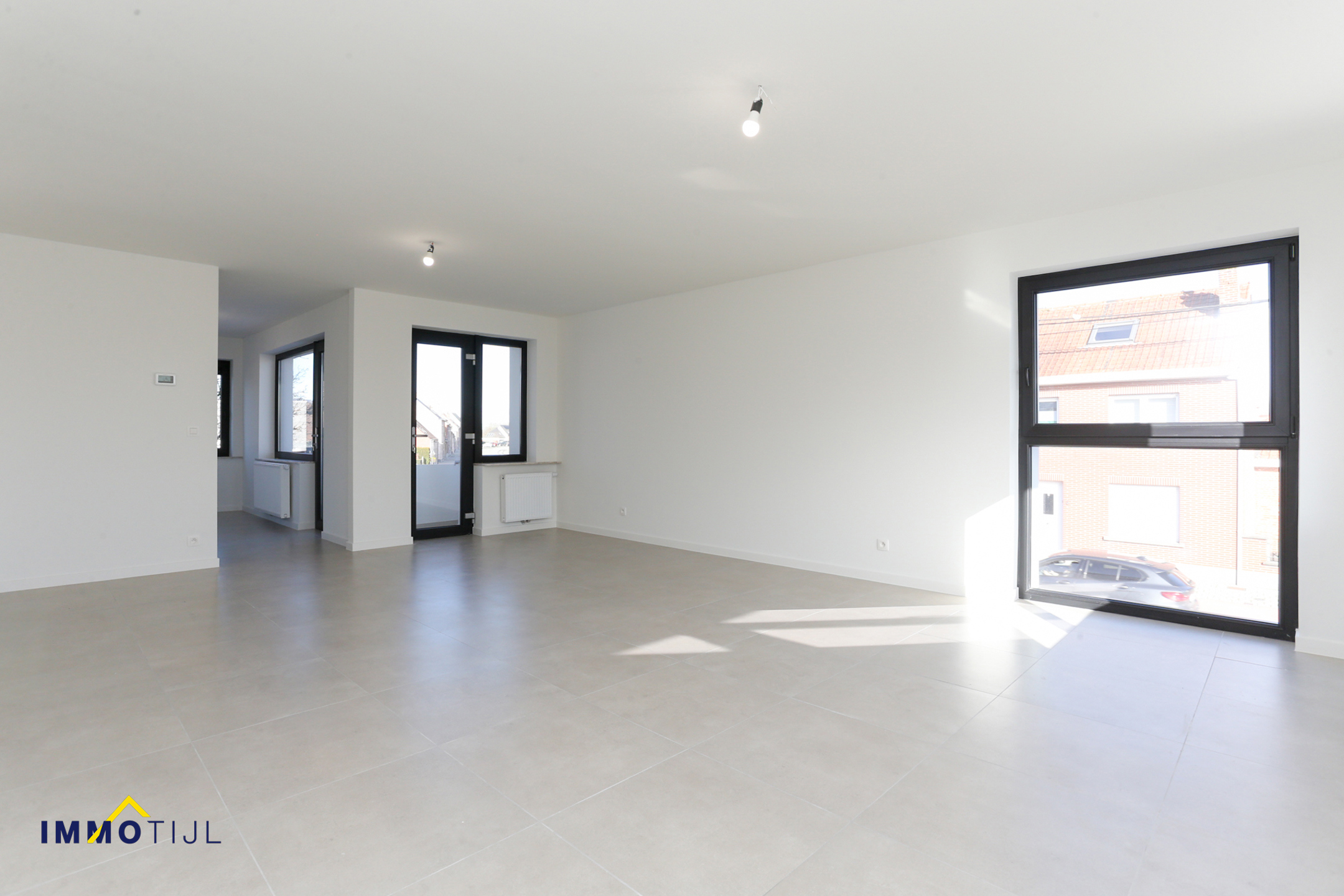 Prachtig 2 slaapkamerappartement met garage! - foto 5