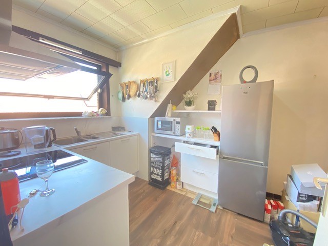 Ruim appartement met 2 slaapkamers en terras. - foto 4