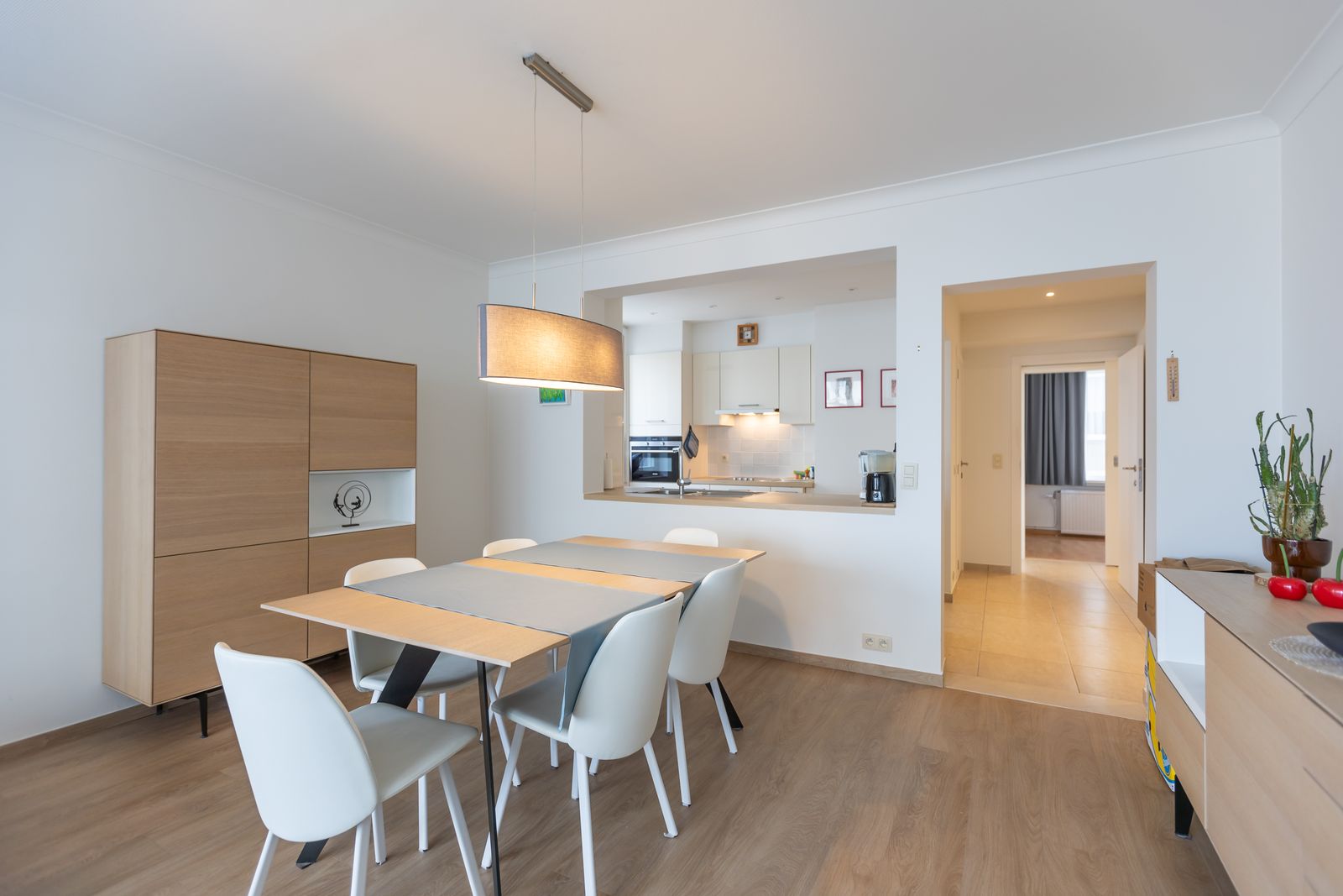 Appartement élégant de 3 chambres à coucher avec vue sur la mer - photo 5