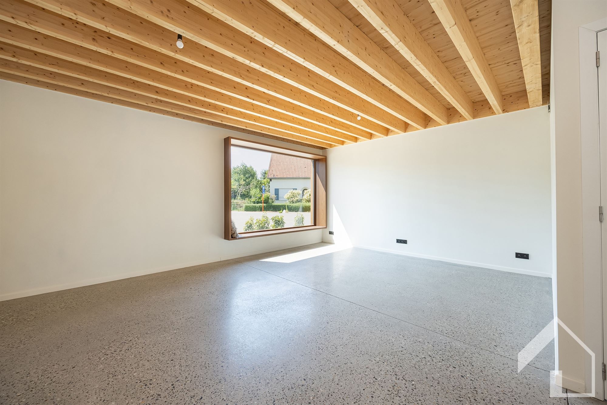 House - photo 4