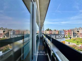 Ben je op zoek naar een appartement waar je je eigen stempel op kan drukken ? Dan is dit misschien wel iets voor jou! Op de tweede verdieping...